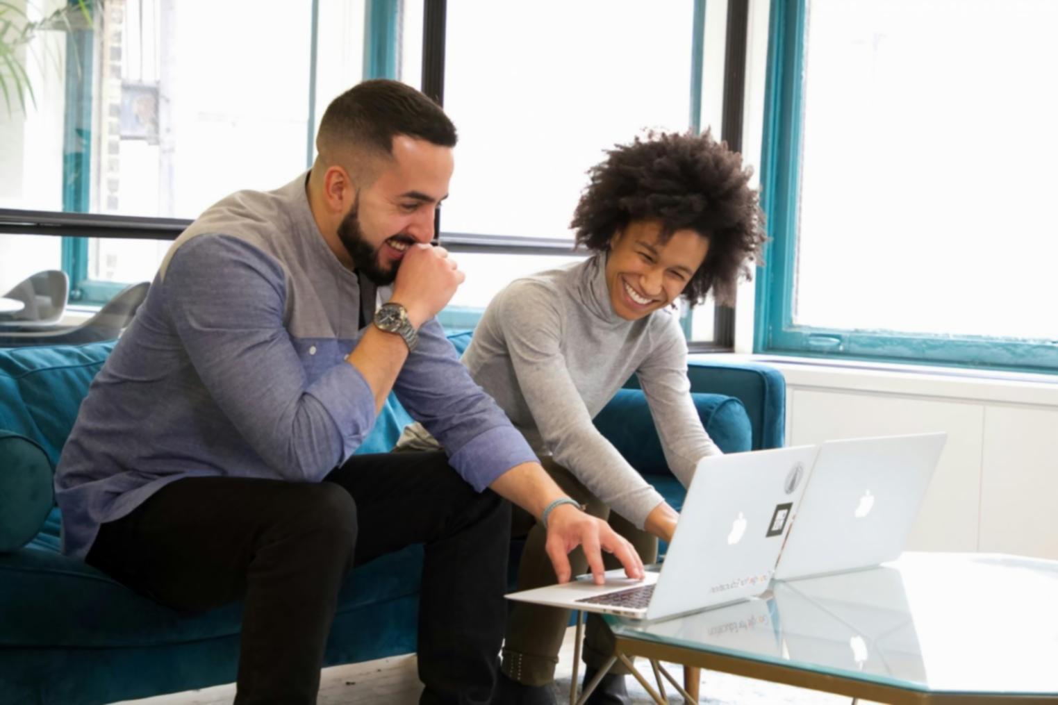 Personne travaillant sur son budget personnel